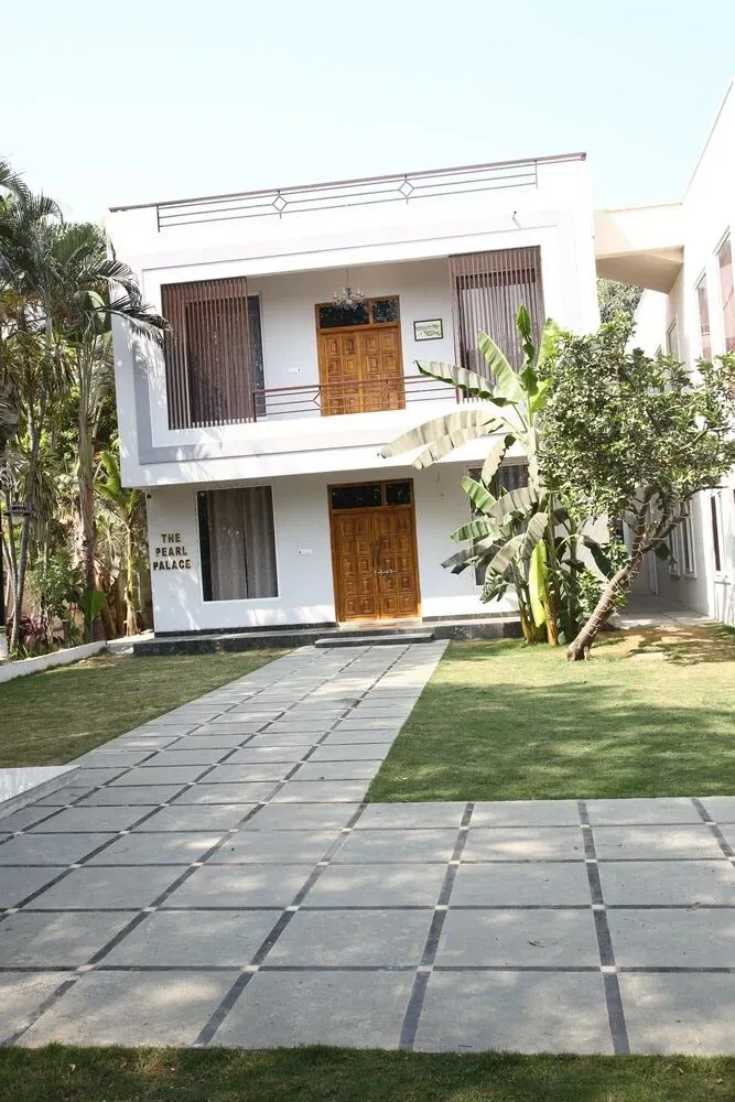 Pearl Palace (5)