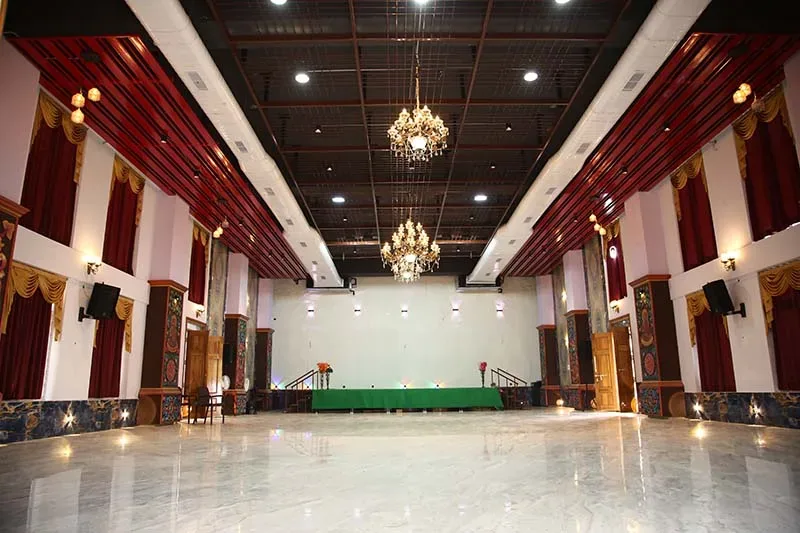 Elysian Grand Banquet Interior