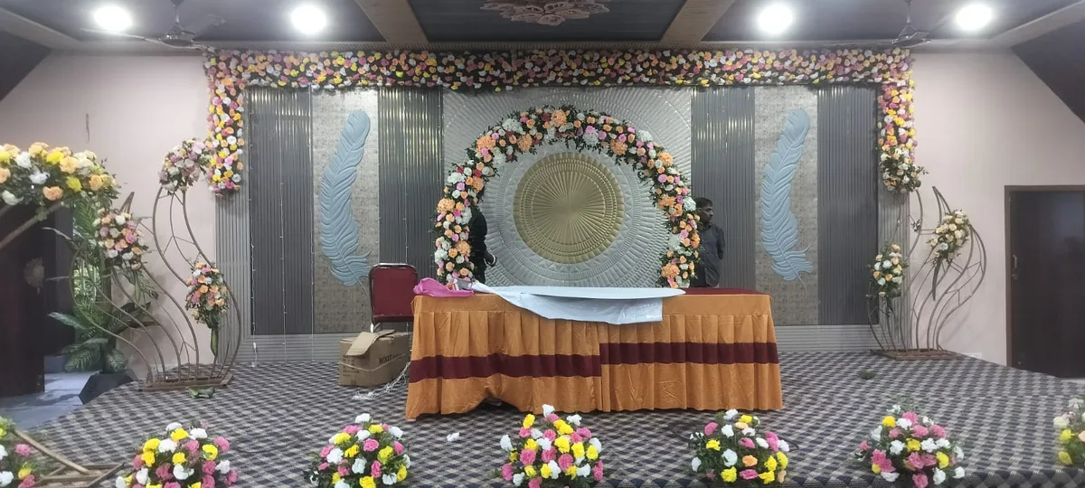 Elysian Banquet Evening Atmosphere
